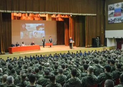 100-тысячное свидетельство участника НИС вручено военнослужащему ЦВО. Изображение