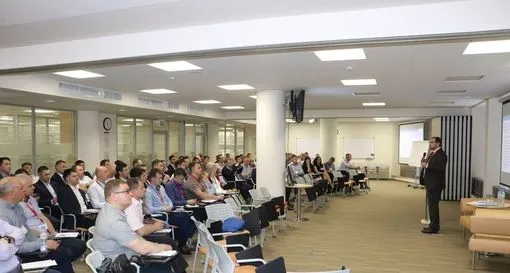 Руководитель ФГКУ Росвоенипотека провел лекцию для сотрудников полевых учреждений Банка России Руководитель ФГКУ Росвоенипотека провел лекцию для сотрудников полевых учреждений Банка России. Детальное изображение